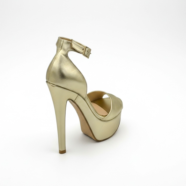 593 Oro
